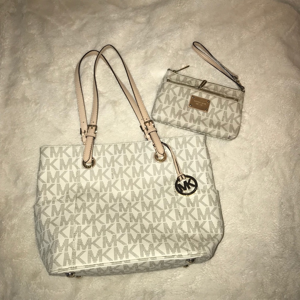 Michael Kors Bag with Matching Wristlet